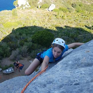 Climbing at Marseille in full nature and away from the crowd